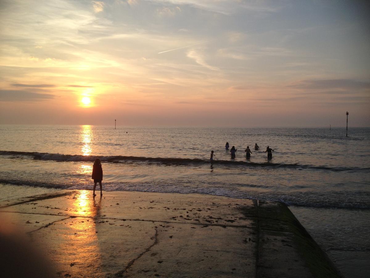 The Waves B&B Birchington-on-Sea Exteriör bild